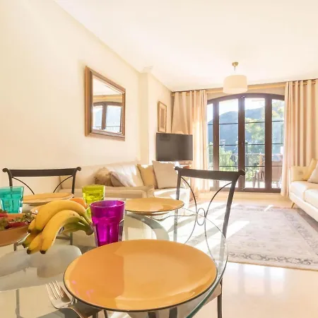 Apartment Premium In With Balcony *