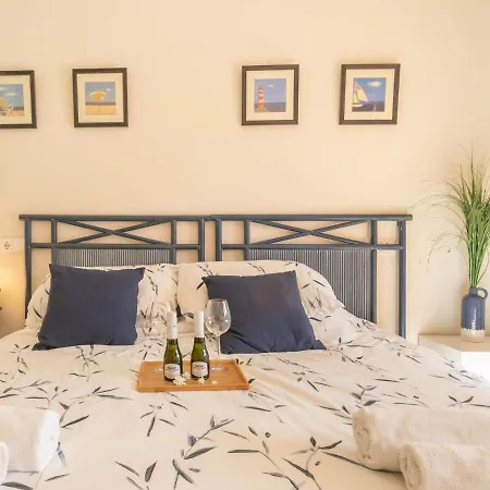 Premium In With Balcony Apartment *